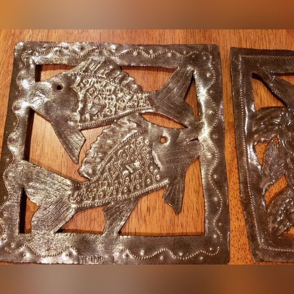 Square Metalwork Wall Art Set - Fish & Turtle - Picture 4 of 7